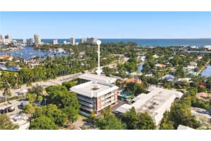2426 SE 17th St, Fort Lauderdale, FL 33316, Sold 07/16/21