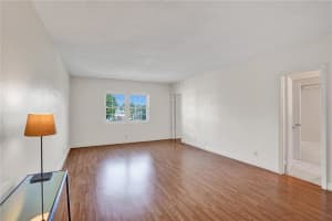 2426 SE 17th St, Fort Lauderdale, FL 33316, Sold 07/16/21