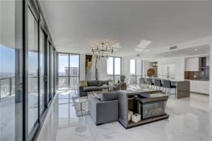 100 E Las Olas Blvd #2401, Fort Lauderdale, FL 33301, Sold 05/27/21