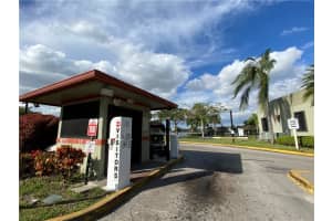 211 Lake Pointe Dr, Oakland Park, FL 33309, Sold 07/15/21