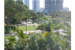 400 NE 14th Ave, Hallandale Beach, FL 33009, Sold 06/10/21