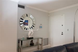 3210 SE 10th St #3e, Pompano Beach, FL 33062, Sold 10/07/21