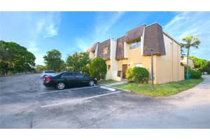 5835 Blueberry Ct, Lauderhill, FL 33313, Sold 11/10/21