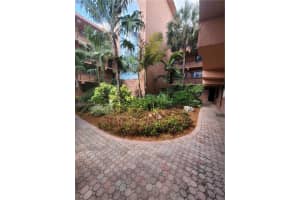 620 Tennis Club Dr, Fort Lauderdale, FL 33311, Sold 08/18/21