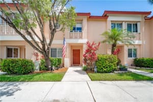 20823 NW 1st St, Pembroke Pines, FL 33029, Sold 06/28/21