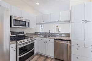 10722 Pelican Dr, Wellington, FL 33414, Sold 08/12/21