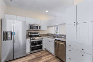 10722 Pelican Dr, Wellington, FL 33414, Sold 08/12/21