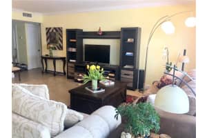 4010 Galt Ocean Dr, Fort Lauderdale, FL 33308, Sold 07/27/21