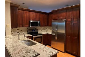 924 Tanglewood Cir, Weston, FL 33327, Sold 07/27/21