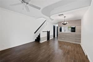 8116 San Carlos Cir, Tamarac, FL 33321, Sold 08/30/21