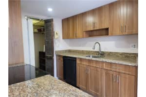 6640 SW 41st Pl, Davie, FL 33314, Sold 09/17/21