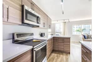 720 Bayshore Dr, Fort Lauderdale, FL 33304, Sold 07/23/21