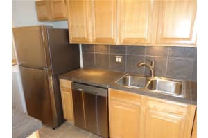 2907 NE 8th Terrace, Wilton Manors, FL 33334, Sold 06/29/21