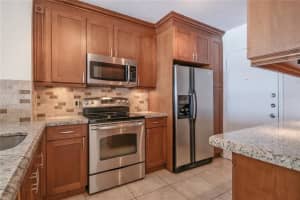 6855 Abbott Ave, Miami Beach, FL 33141, Sold 03/30/22