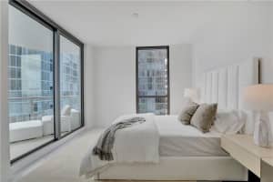 100 E Las Olas Blvd #2401, Fort Lauderdale, FL 33301, Sold 05/04/21