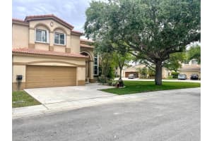 10765 SW 15th Pl, Davie, FL 33324, Sold 07/30/21