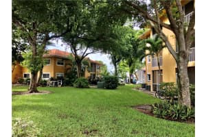 430 SE 7th St, Dania Beach, FL 33004, Sold 12/29/21