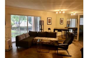 430 SE 7th St, Dania Beach, FL 33004, Sold 12/29/21