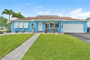8700 SW 52nd St, Cooper City, FL 33328, Sold 07/12/21