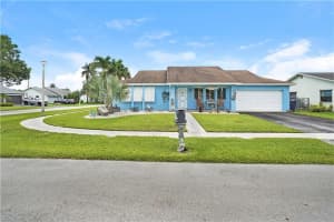 8700 SW 52nd St, Cooper City, FL 33328, Sold 07/12/21