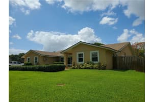 13991 SW 24th St, Davie, FL 33325, Sold 08/13/21