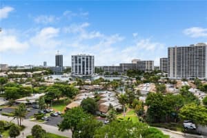 400 Leslie Dr, Hallandale Beach, FL 33009, Sold 11/18/21