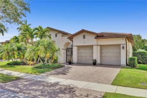 11039 NW 81st Manor, Parkland, FL 33076, Sold 08/09/21