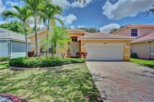 6024 NW 75th Ct, Parkland, FL 33067, Sold 07/30/21