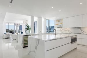 920 Intracoastal Dr, Fort Lauderdale, FL 33304, Sold 07/02/21