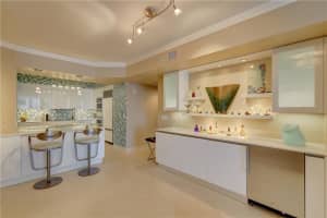 3101 S Ocean Dr, Hallandale Beach, FL 33009, Sold 09/01/21
