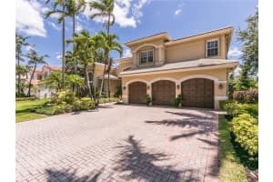 2960 W Lake Vista Cir, Davie, FL 33328, Sold 10/22/21