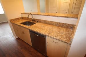 533 NE 3rd Ave, Fort Lauderdale, FL 33301, Sold 08/12/21