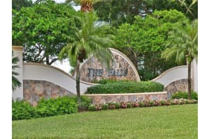 682 Lone Pine Ln, Weston, FL 33327, Sold 07/30/21