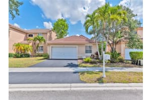 682 Lone Pine Ln, Weston, FL 33327, Sold 07/30/21