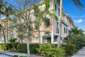 260 NE 3rd St #4a, Delray Beach, FL 33444, Sold 08/06/21