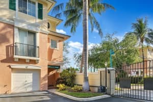 260 NE 3rd St #4a, Delray Beach, FL 33444, Sold 08/06/21