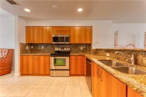 260 NE 3rd St #4a, Delray Beach, FL 33444, Sold 08/06/21