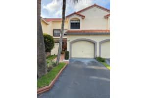 3535 Magellan Cir, Aventura, FL 33180, Sold 11/01/21
