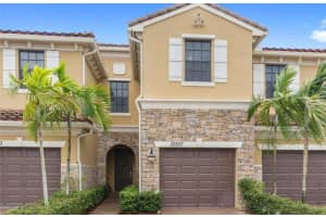 10307 Wellington Parc Dr, Wellington, FL 33449, Sold 07/12/21