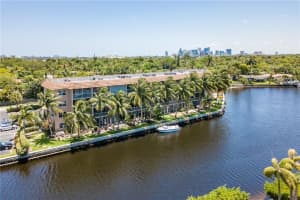 801 NE 18th Ct, Fort Lauderdale, FL 33305, Sold 07/09/21