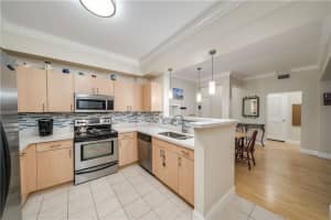 533 NE 3rd Ave, Fort Lauderdale, FL 33301, Sold 07/19/21