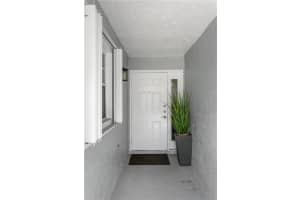 1048 Jeffery St, Boca Raton, FL 33487, Sold 08/02/21
