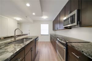 640 Tennis Club Dr, Fort Lauderdale, FL 33311, Sold 08/04/21