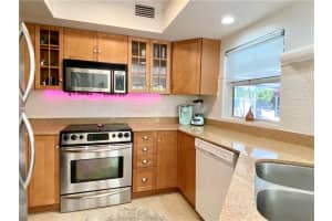 2005 NW 37th St, Oakland Park, FL 33309, Sold 06/25/21