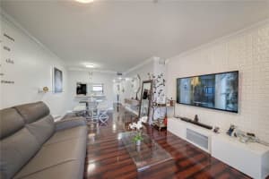 900 NW 106th Terrace, Pembroke Pines, FL 33026, Sold 07/27/21