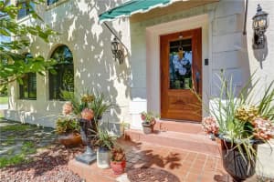 315 Isle of Capri Dr, Fort Lauderdale, FL 33301, Sold 07/30/21