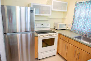 3048 Sunrise Lakes Dr E, Sunrise, FL 33322, Sold 10/15/21