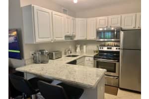 2660 NE 8th Ave, Wilton Manors, FL 33334, Sold 06/25/21