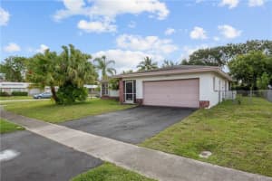 8304 NW 75th Ave, Tamarac, FL 33321, Sold 07/30/21