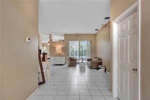 5989 NW 74th St, Parkland, FL 33067, Sold 08/13/21